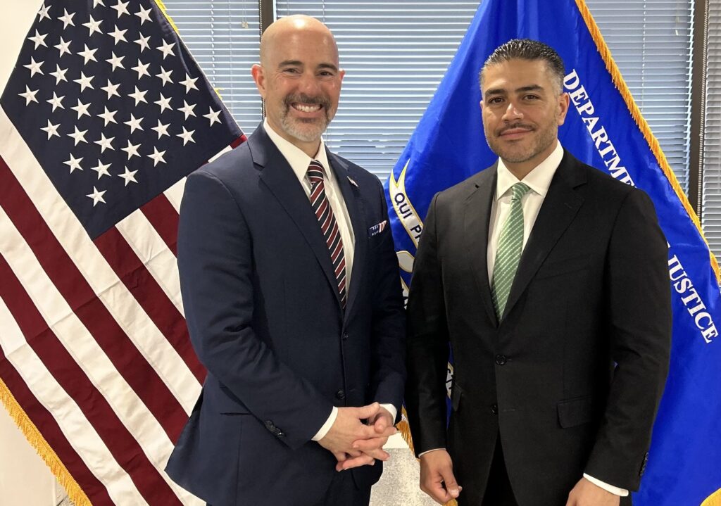 568aef3fda194c7ba4faae350cbd1eb0