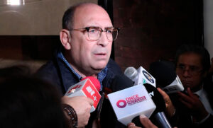 6a0d87ea30564540a5160ea1cf4a9569