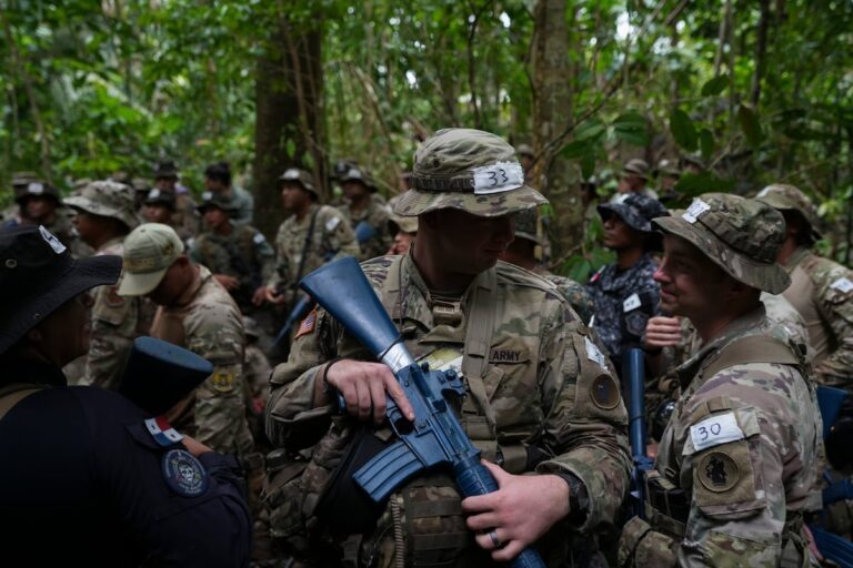 99b3bd3c5dbc4fd0aa0e915e76deb98e