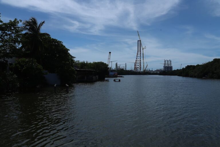 b0825373882b4af7ab2e46465f5d03fc