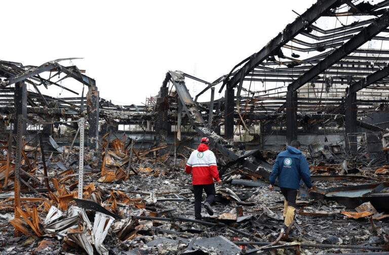 d889f5a3efbe41f9ba5b1bbe9a515fc3