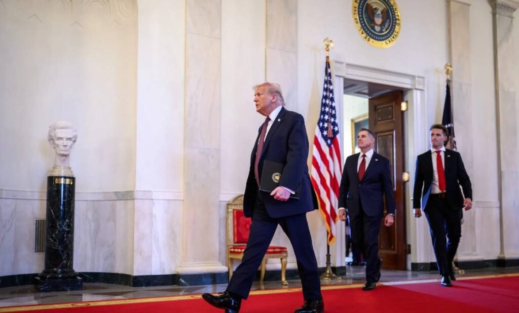 6d43a61a8a4a40cab2e792806b61b8b9