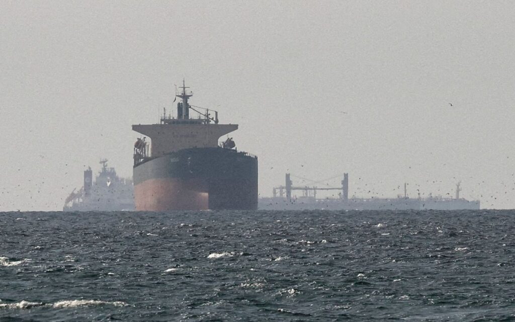 908261e41ce8441d8e58448bc8a7c008