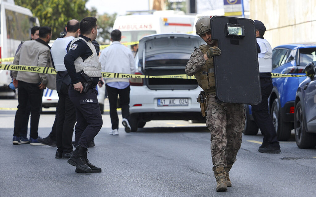 c88d473b27a64d9b9c78c81a0e42d6d3