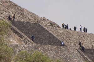 Dos colombianas, una canadiense y una rusa, heridas en un ataque en Teotihuacán, México
